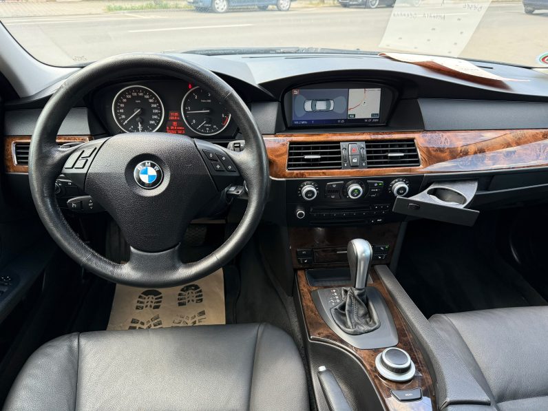 
								BMW SERIA 5 / CUTIE AUTOMATA / 2,0 DIESEL full									