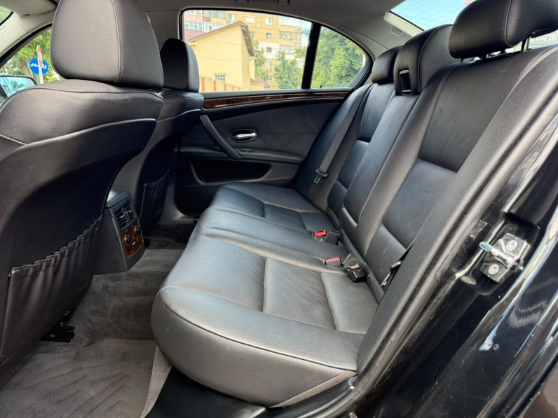 
								BMW SERIA 5 / CUTIE AUTOMATA / 2,0 DIESEL full									