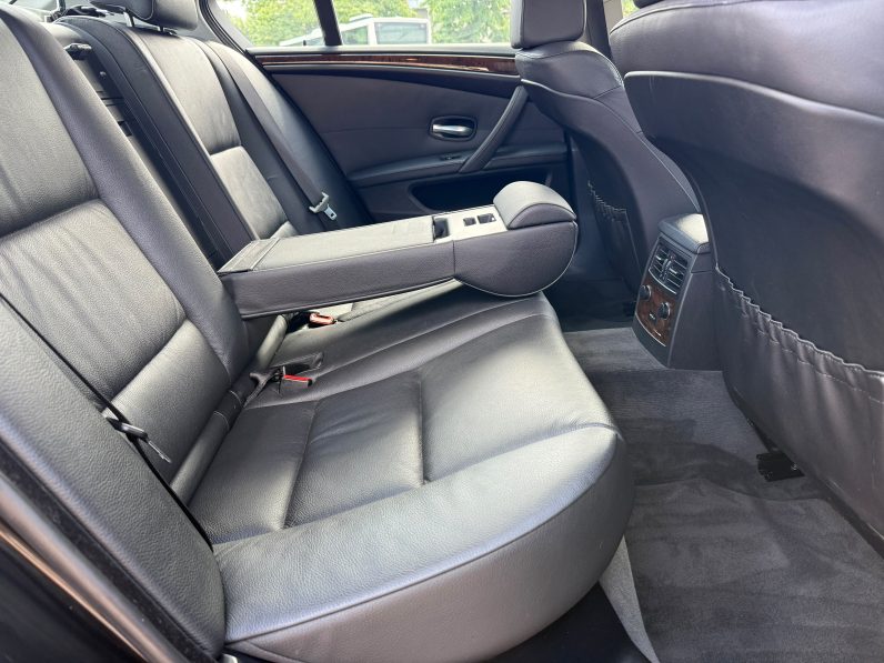 
								BMW SERIA 5 / CUTIE AUTOMATA / 2,0 DIESEL full									
