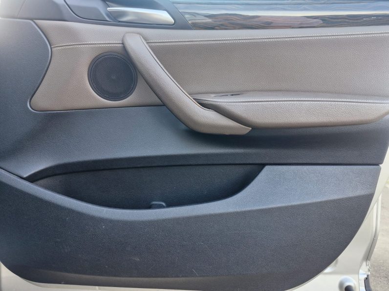 
								BMW X3 / CUTIE AUTOMATA / 2,0 D full									