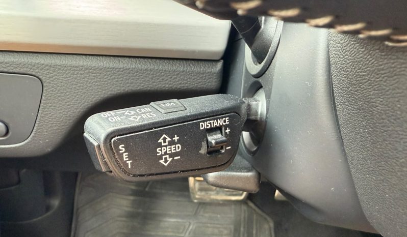 
								AUDI Q5 S-LINE EDITION / 40 TDI ( 2,0 D 190 CP ) full									