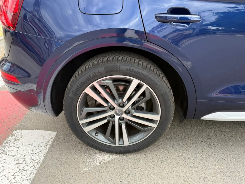 
								AUDI Q5 S-LINE EDITION / 40 TDI ( 2,0 D 190 CP ) full									