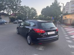 FORD FOCUS / AN 2017 / 1,6 D/ EURO 6 / NAVIGATIE CARPLAY