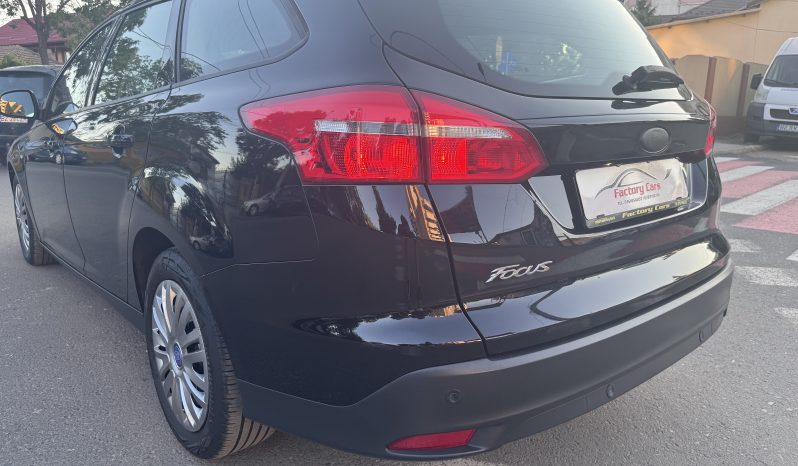 
								FORD FOCUS / AN 2017 / 1,6 D/ EURO 6 / NAVIGATIE CARPLAY full									