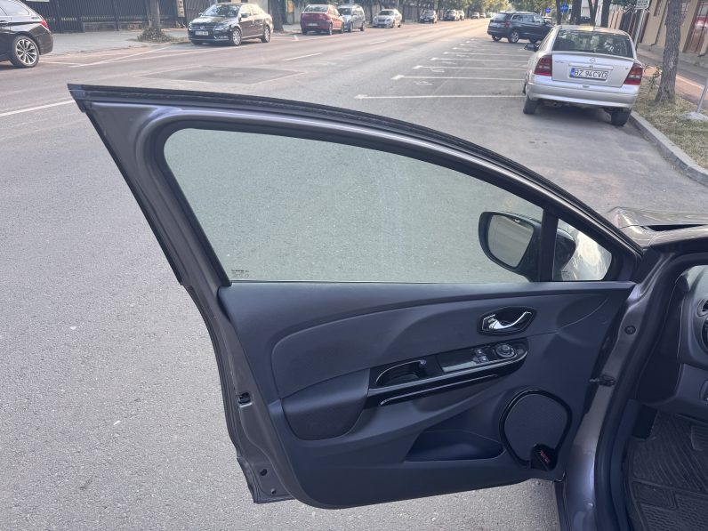 
								RENAULT CLIO DYNAMIQUE / 2014 / CLIMATRONIC / 1,5 DCI full									