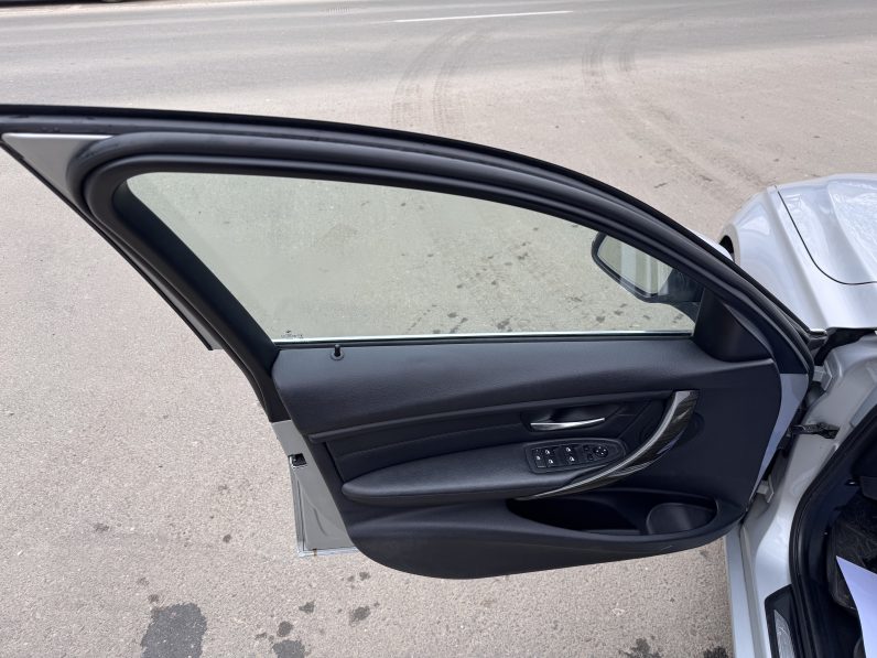 
								BMW SERIA 3 LUXURY / AN 2013 / 2,0 D full									
