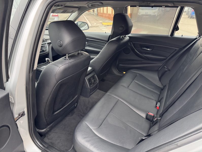 
								BMW SERIA 3 LUXURY / AN 2013 / 2,0 D full									