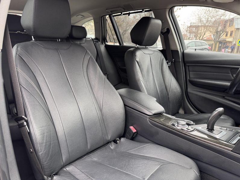 
								BMW SERIA 3 LUXURY / AN 2013 / 2,0 D full									