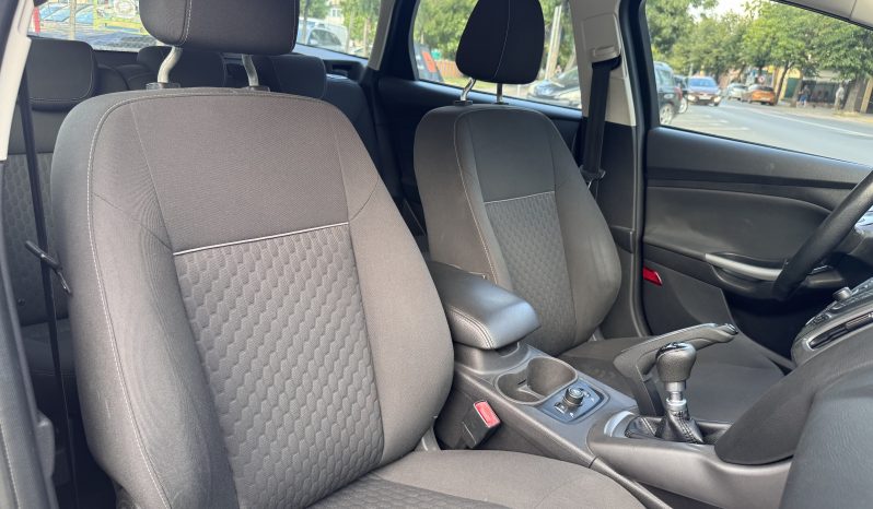 
								FORD FOCUS TITANIUM / 1,6 D / CLIMATRONIC / INCALZIRE IN SCAUNE full									