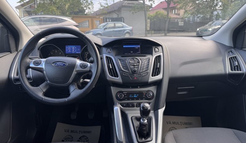 
								FORD FOCUS TITANIUM / 1,6 D / CLIMATRONIC / INCALZIRE IN SCAUNE full									