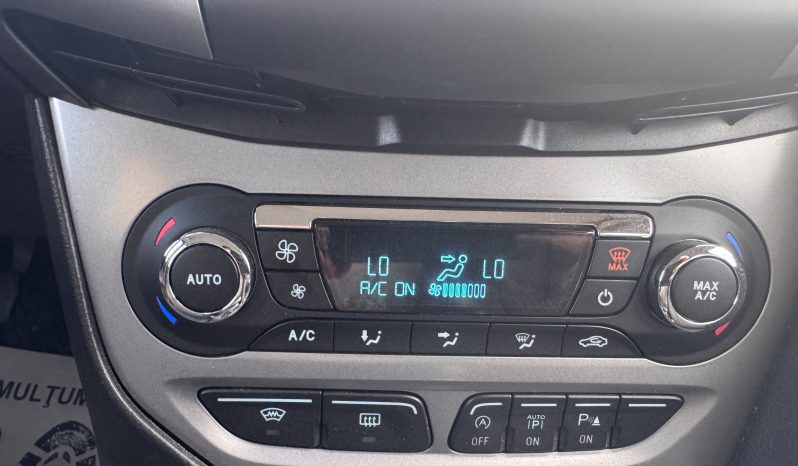 
								FORD FOCUS TITANIUM / 1,6 D / CLIMATRONIC / INCALZIRE IN SCAUNE full									