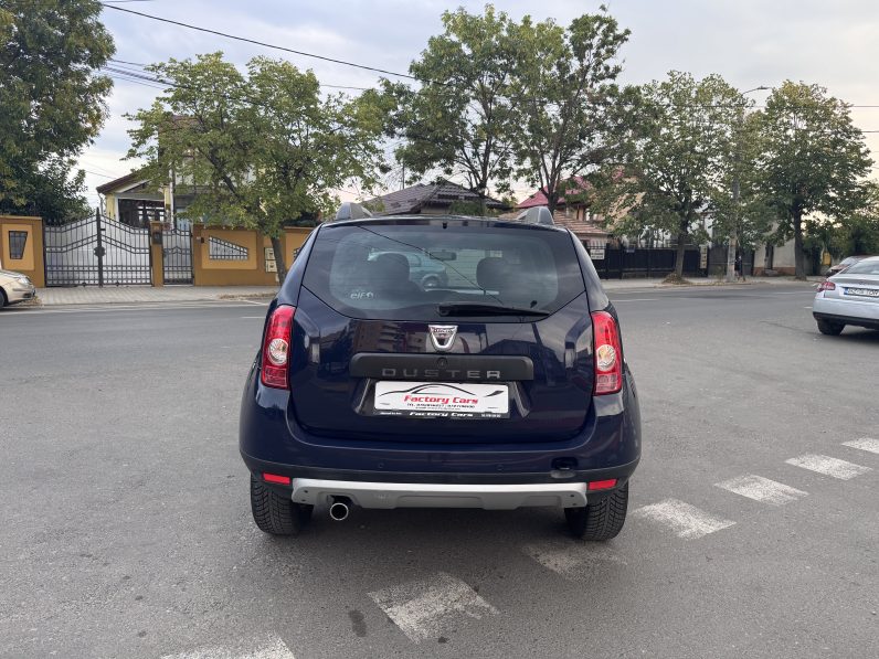 
								Dacia Duster / 1,6 Benzina + GPL full									