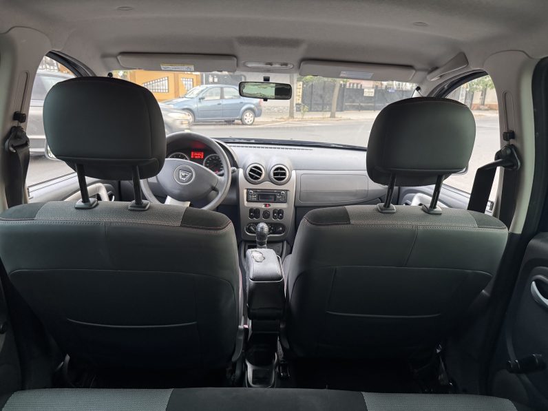 
								Dacia Duster / 1,6 Benzina + GPL full									