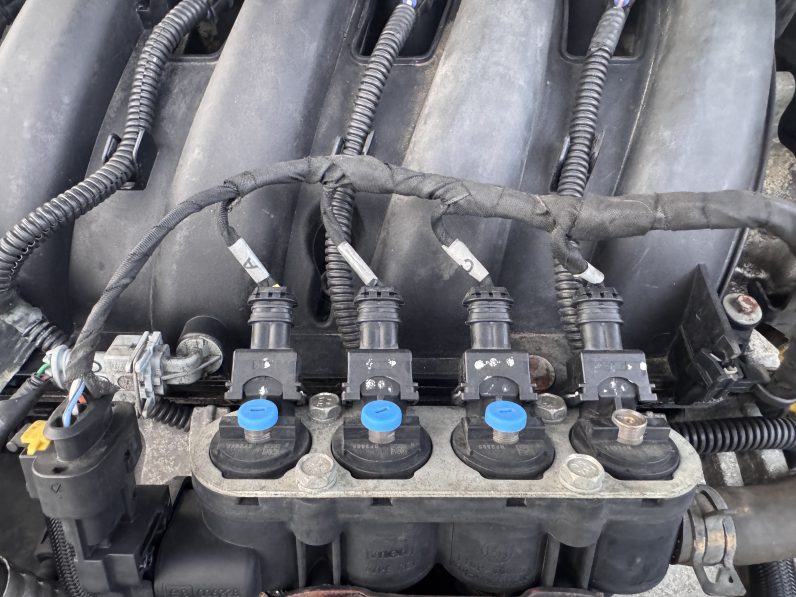 
								Dacia Duster / 1,6 Benzina + GPL full									