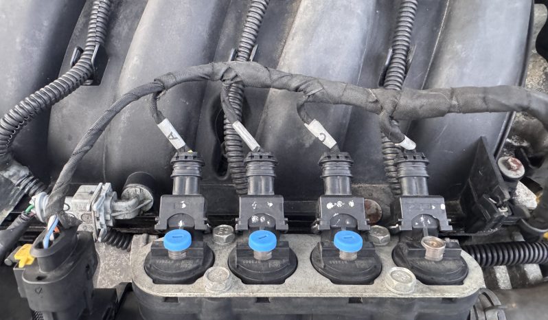 
								Dacia Duster / 1,6 Benzina + GPL full									