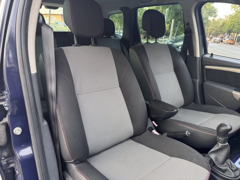 
								Dacia Duster / 1,6 Benzina + GPL full									