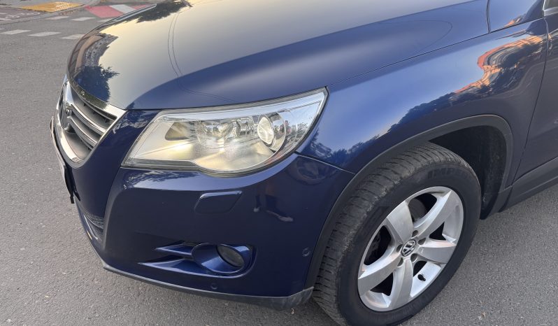
								VW TIGUAN / BI-XENON / PANORAMA / TAPISERIE DIN PIELE / NAVI full									