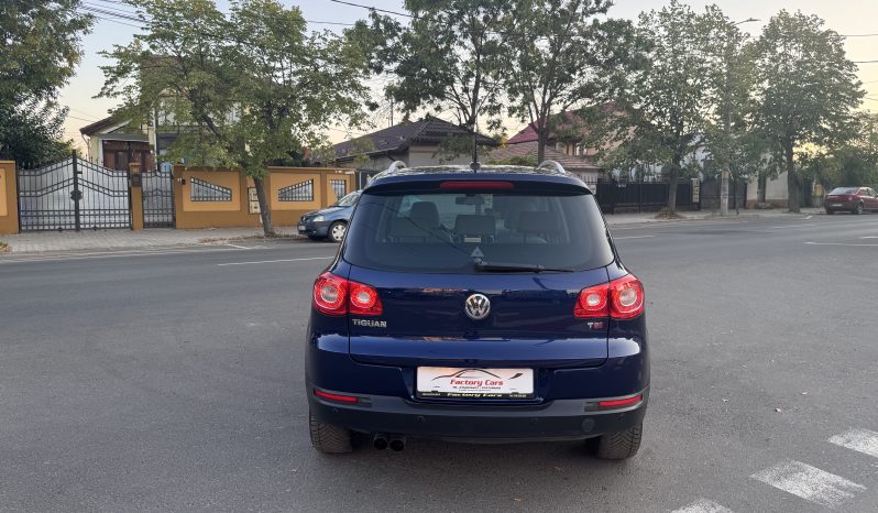 
								VW TIGUAN / BI-XENON / PANORAMA / TAPISERIE DIN PIELE / NAVI full									