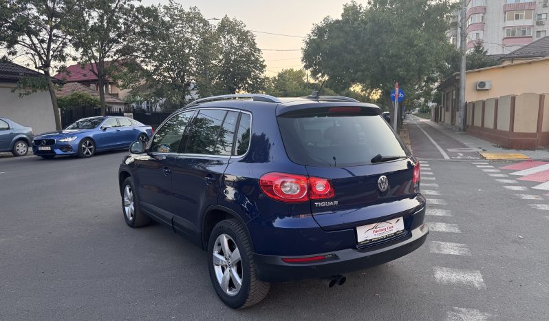 
								VW TIGUAN / BI-XENON / PANORAMA / TAPISERIE DIN PIELE / NAVI full									