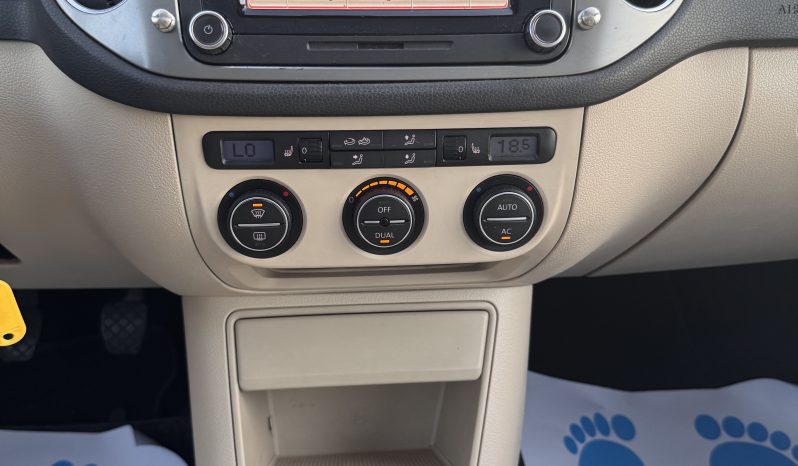 
								VW TIGUAN / BI-XENON / PANORAMA / TAPISERIE DIN PIELE / NAVI full									