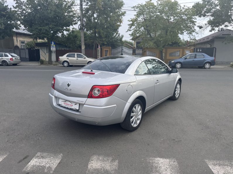
								RENAULT MEGANE CABRIO / PIELE / CLIMATRONIC full									