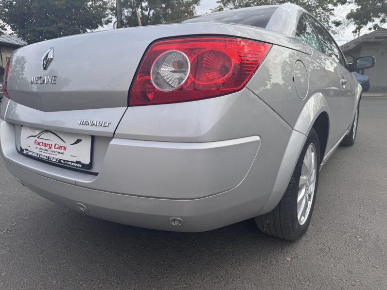 
								RENAULT MEGANE CABRIO / PIELE / CLIMATRONIC full									