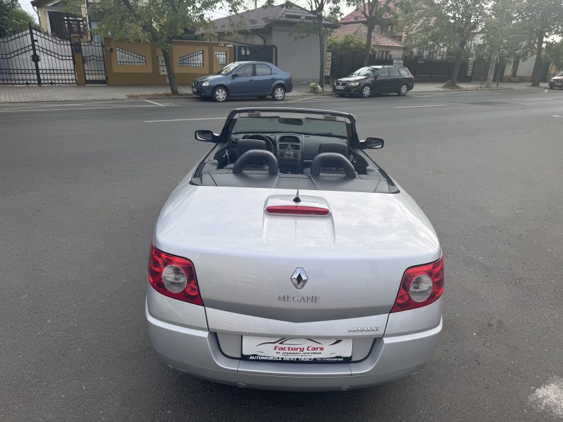 
								RENAULT MEGANE CABRIO / PIELE / CLIMATRONIC full									