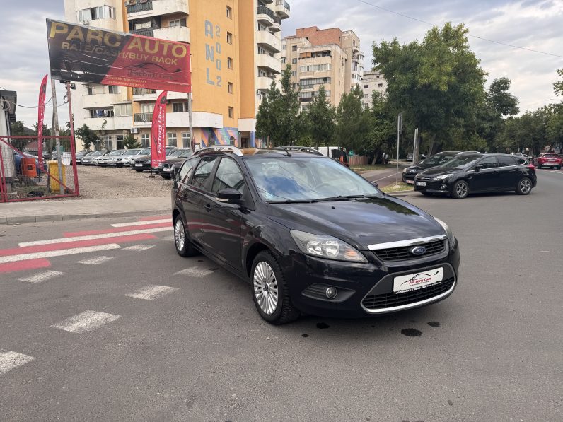 
								FORD FOCUS / 1,8 BENZINA / PIELE / DUBLU CLIMATRONIC full									