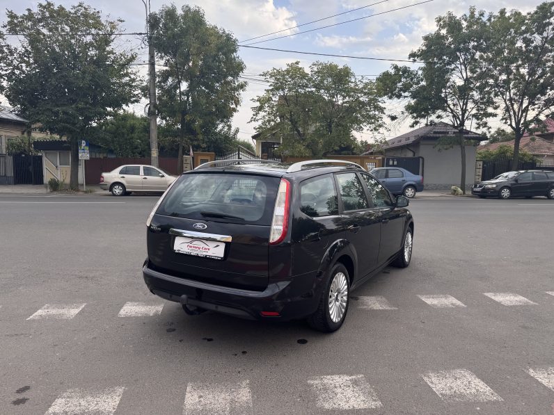 
								FORD FOCUS / 1,8 BENZINA / PIELE / DUBLU CLIMATRONIC full									