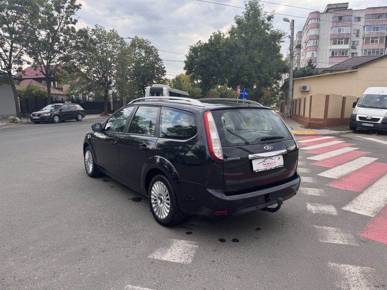 
								FORD FOCUS / 1,8 BENZINA / PIELE / DUBLU CLIMATRONIC full									