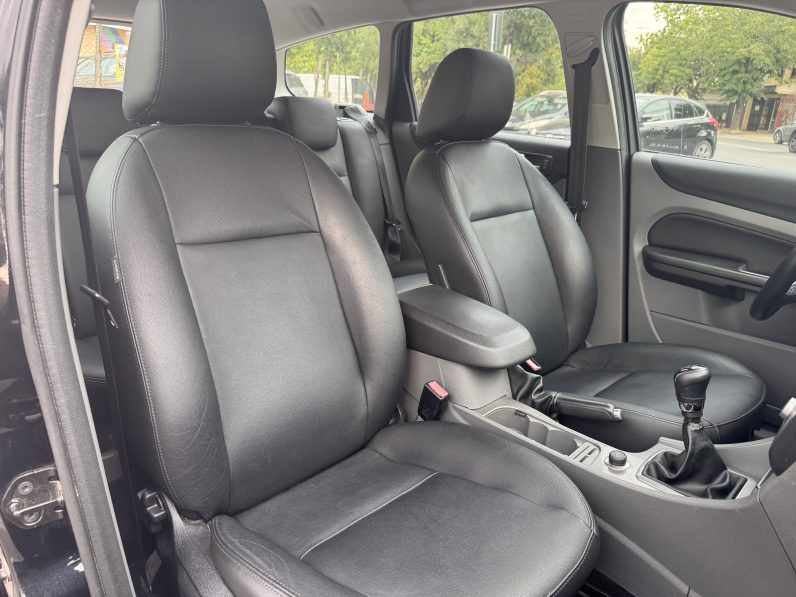 
								FORD FOCUS / 1,8 BENZINA / PIELE / DUBLU CLIMATRONIC full									