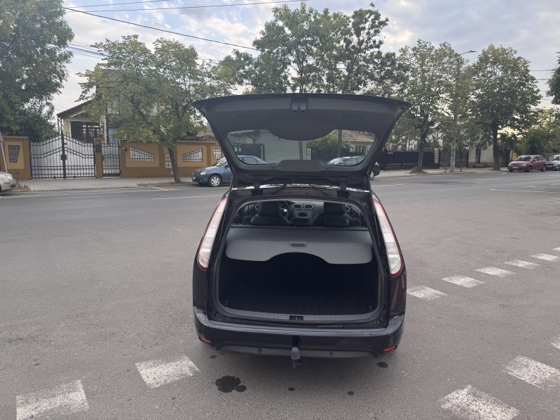 
								FORD FOCUS / 1,8 BENZINA / PIELE / DUBLU CLIMATRONIC full									