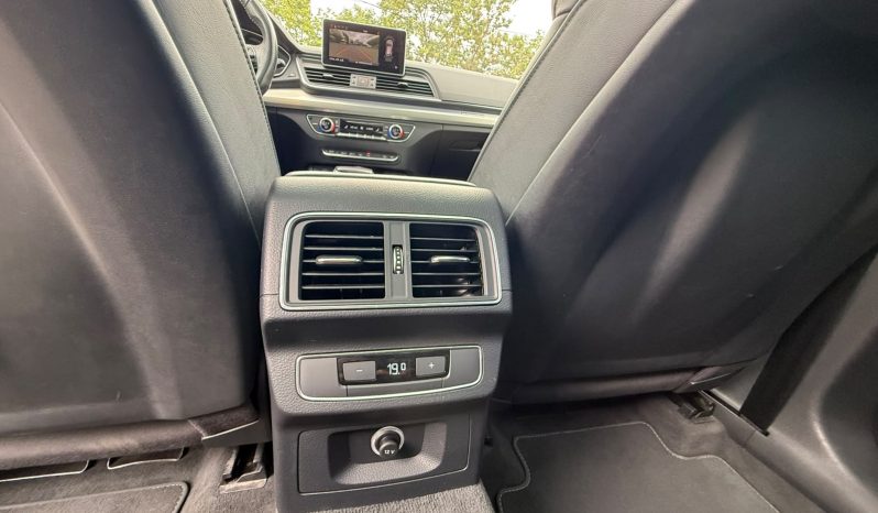 
								AUDI Q5 S-LINE EDITION / 40 TDI ( 2,0 D 190 CP ) full									