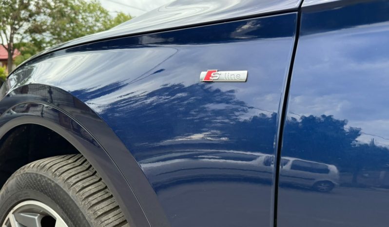 
								AUDI Q5 S-LINE EDITION / 40 TDI ( 2,0 D 190 CP ) full									