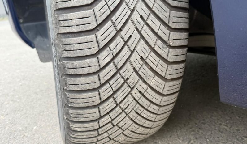 
								AUDI Q5 S-LINE EDITION / 40 TDI ( 2,0 D 190 CP ) full									