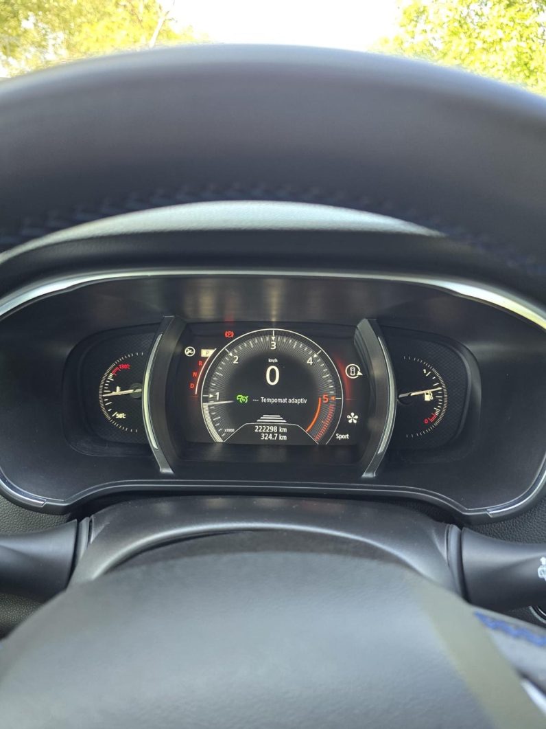 
								RENAULT CLIO full									
