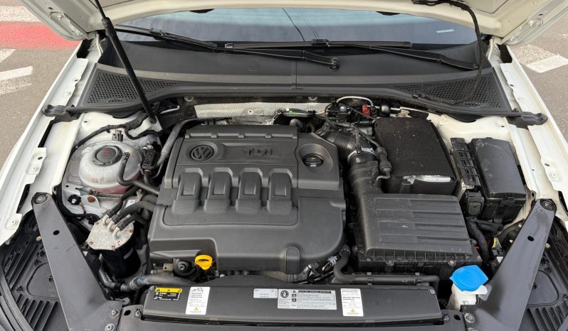 
								VW PASSAT BLUEMOTION TECH / AN 2017 / 2,0 D / EURO 6 / AUTOMAT full									