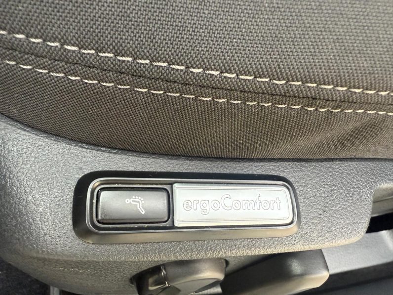 
								VW PASSAT BLUEMOTION TECH / AN 2017 / 2,0 D / EURO 6 / AUTOMAT full									