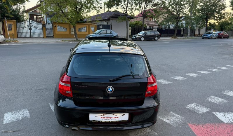 
								BMW SERIA 1 / AN 2010 / NAVIGATIE / FARURI BI-XENON full									