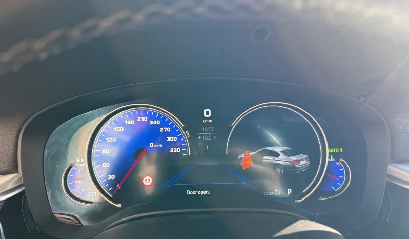 
								BMW SERIA 5 LUXURY / HARMAN-KARDON / CUTIE AUTOMATA full									