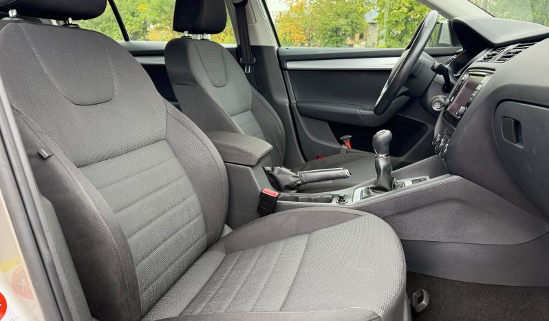 
								SKODA OCTAVIA / KEYLESS ENTRY&GO / BI-XENON / SISTEM AUDIO CANTON full									