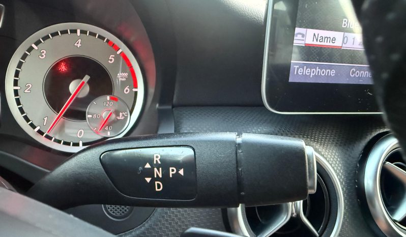 
								MERCEDES – BENZ. A CLASS / CUTIE AUTOMATA / NAVIGATIE ANDROID CARPLAY / FARURI BI-XENON full									