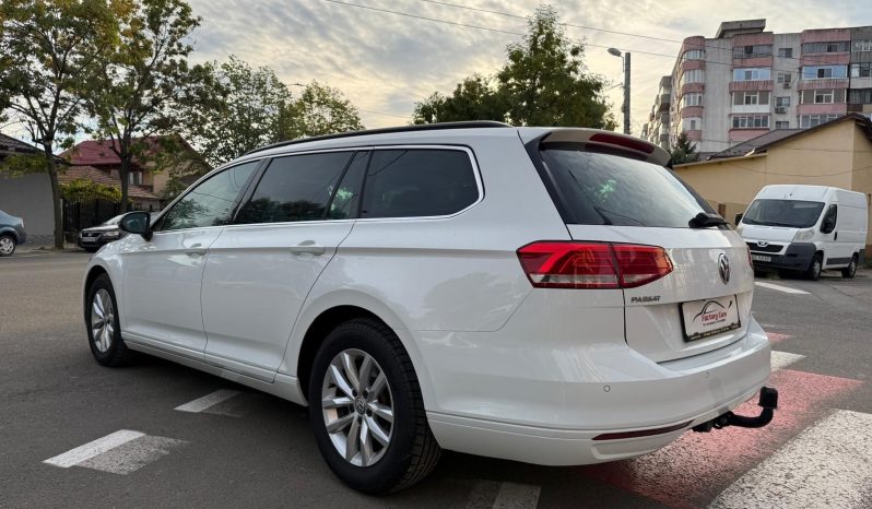 
								VW PASSAT BLUEMOTION TECH / AN 2017 / 2,0 D / EURO 6 / AUTOMAT full									
