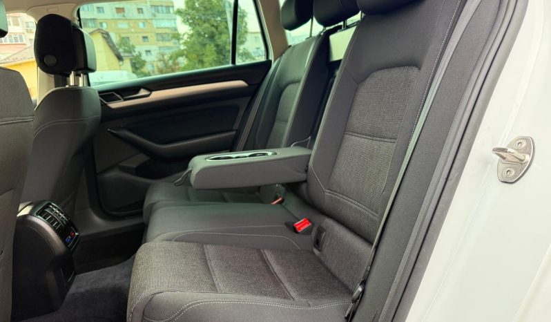 
								VW PASSAT BLUEMOTION TECH / AN 2017 / 2,0 D / EURO 6 / AUTOMAT full									