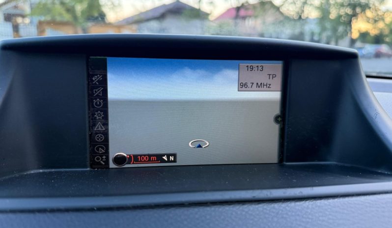 
								BMW SERIA 1 / AN 2010 / NAVIGATIE / FARURI BI-XENON full									