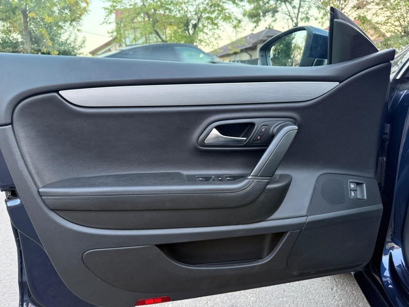 
								VW PASSAT CC / CUTIE AUTOMATA / 2,0 D / EURO 6 full									