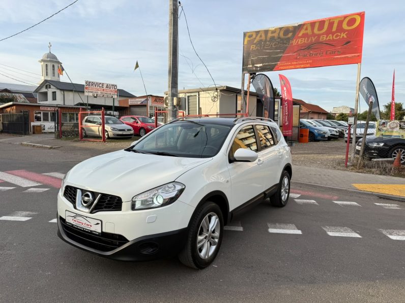 
								NISSAN QASHQAI / 2012 / 7 LOCURI full									