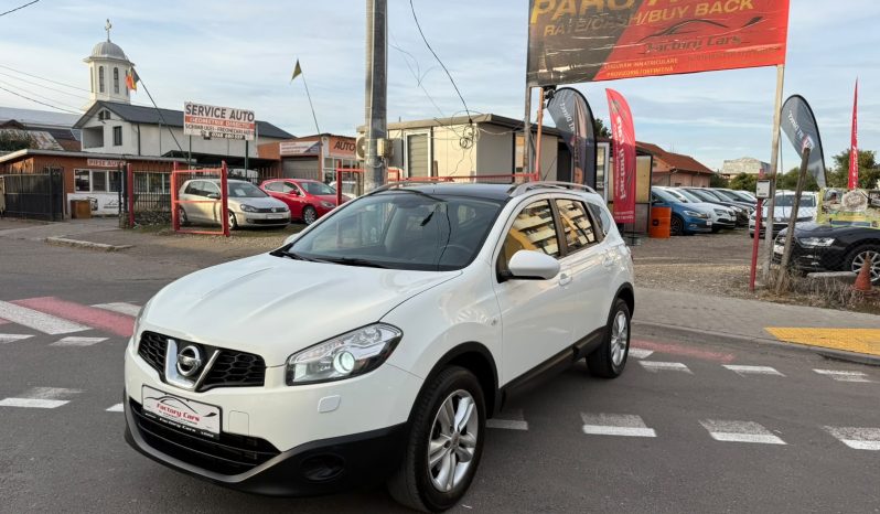 
								NISSAN QASHQAI / 2012 / 7 LOCURI full									