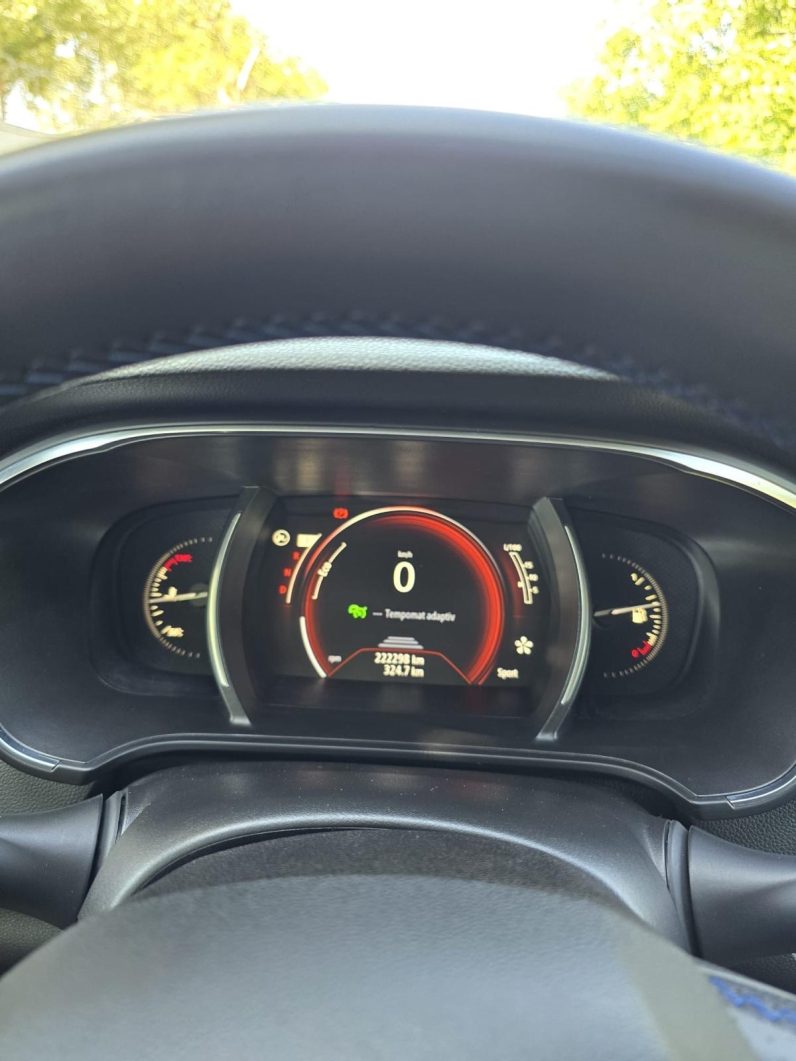 
								RENAULT CLIO full									
