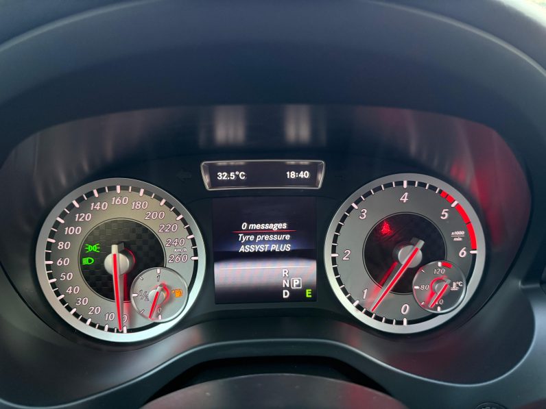 
								MERCEDES – BENZ. A CLASS / CUTIE AUTOMATA / NAVIGATIE ANDROID CARPLAY / FARURI BI-XENON full									